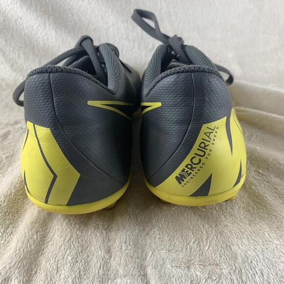 Nike Jr Mercurial Vapor 12 Club Soccer Cleats AH7350-070 Dark Grey Sz 6Y Shoes - Picture 5 of 9